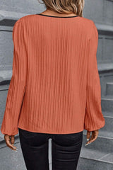 Color Blocked V-Neck Bubble Long Sleeved Top